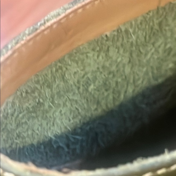 Cole Haan Green Chukka Boots with Minimalist Elegance - Picture 6 of 10